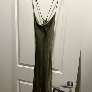 Forever 21 dress midi.  Satin color- cypress (green). New with tags.  Size-M